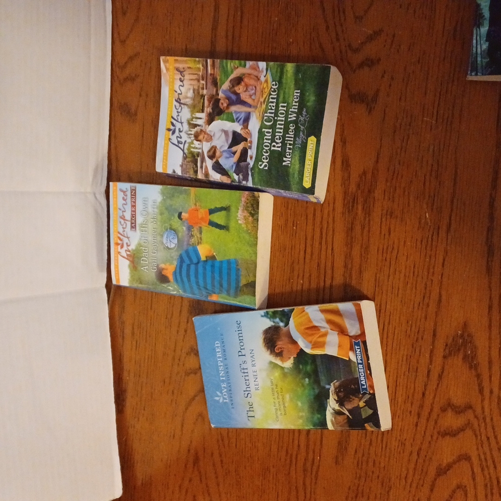 3 Pocket novels Lg Print